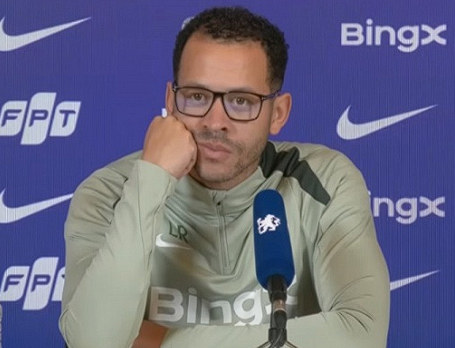 切尔西坚定支持罗塞尼尔，着眼长远发展